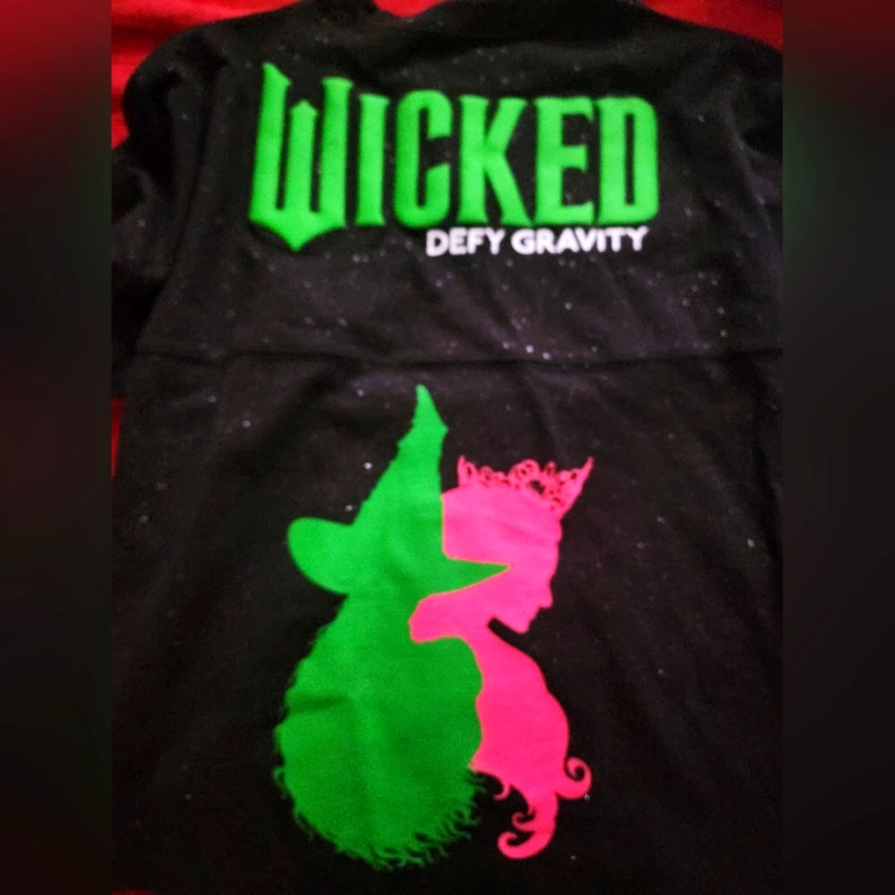 Wicked Defy Gravity Black T-Shirt (Youth XL)